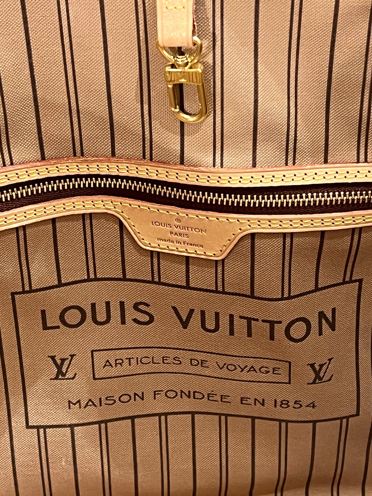 Louis Vuitton Neverfull MM