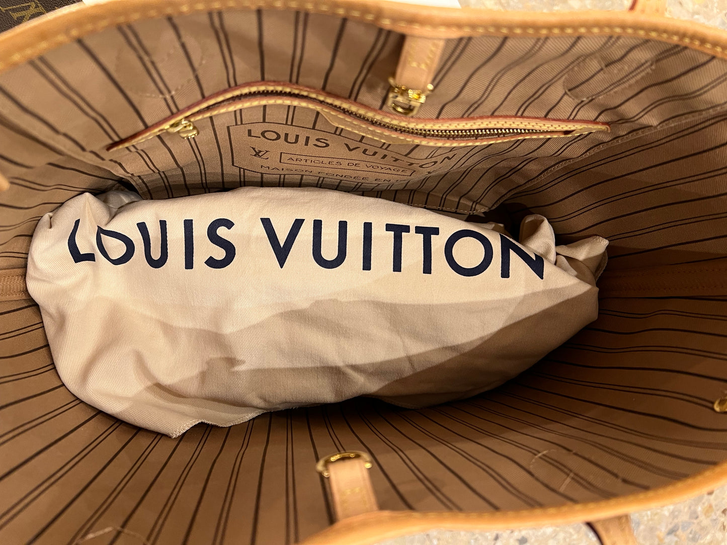 Louis Vuitton Neverfull MM