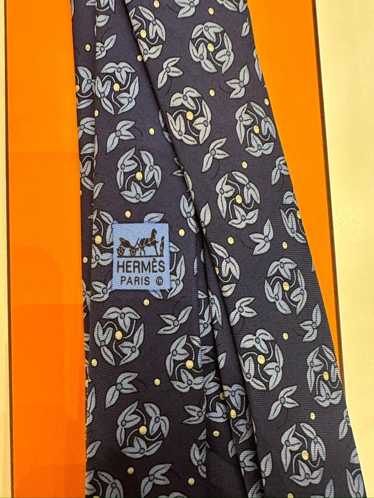 Cravatta vintage Hermès edera 7281 ma