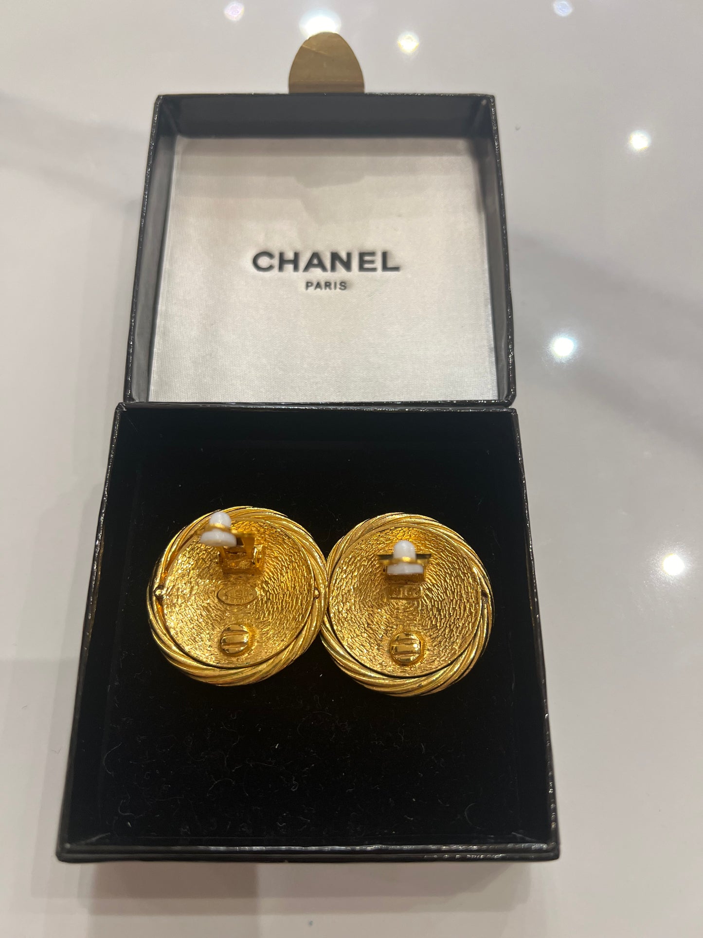 Vintage Chanel clip earrings