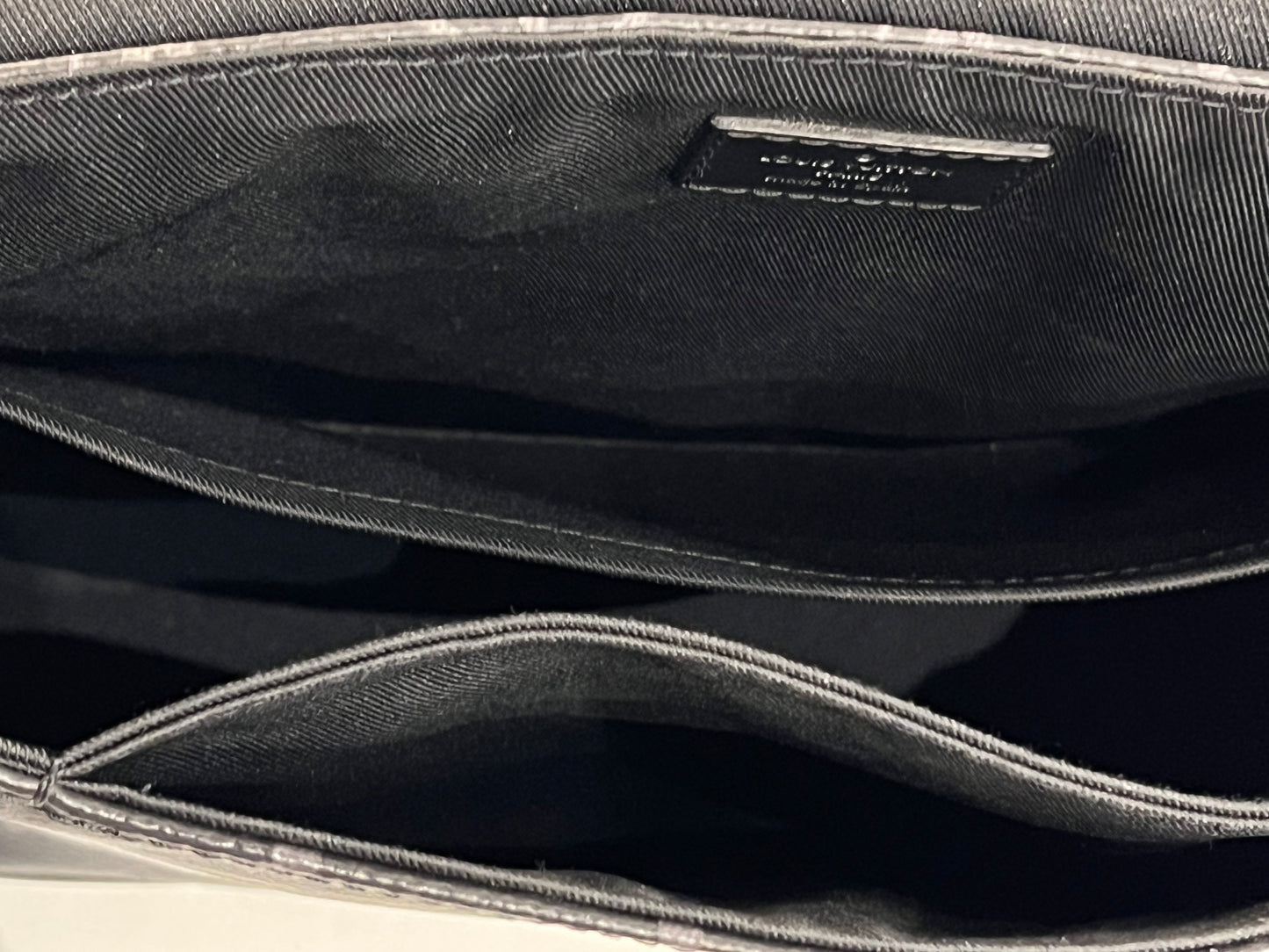 Louis Vuitton District PM Eclipse noir
