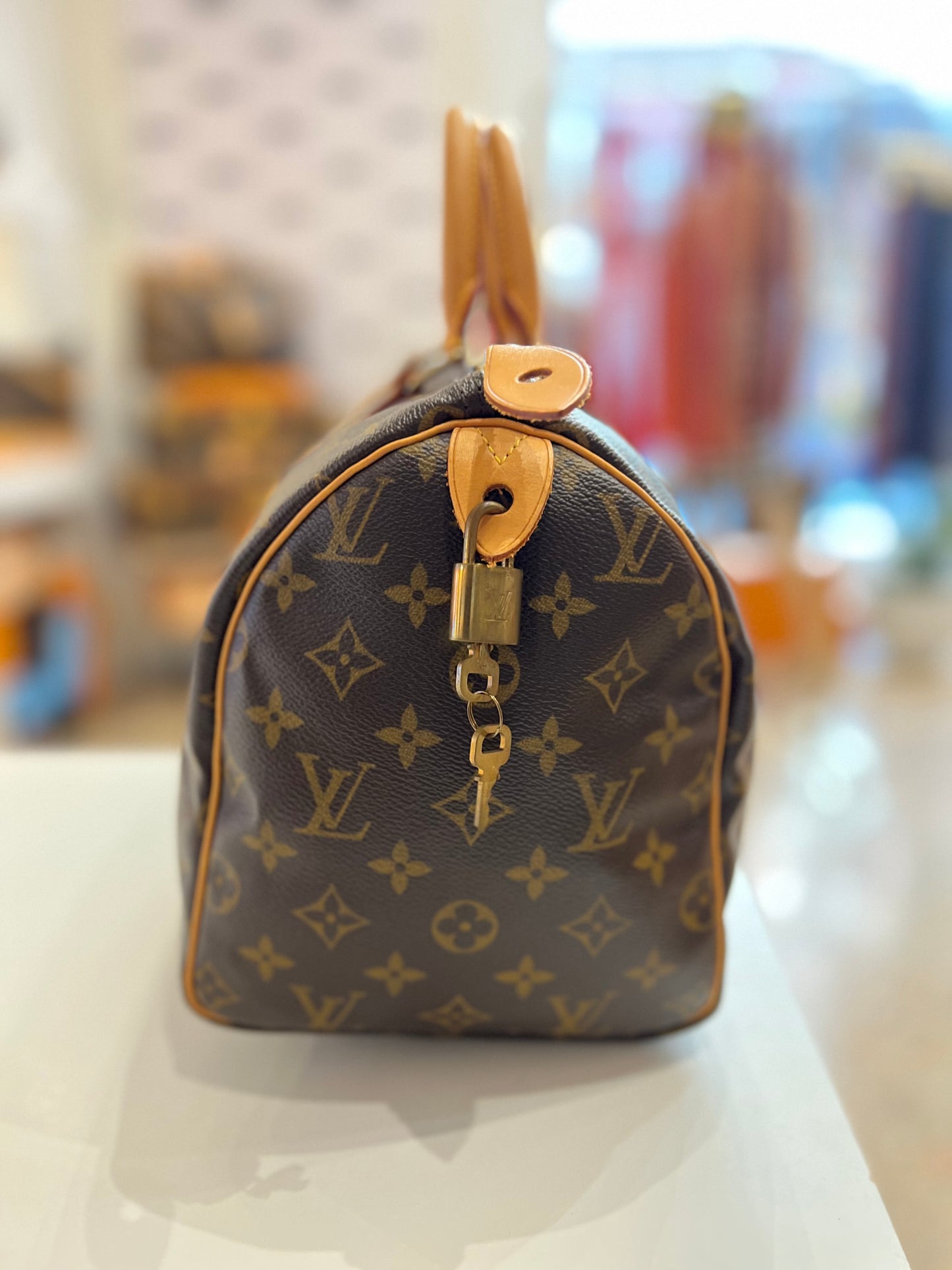 Louis Vuitton Speedy 30