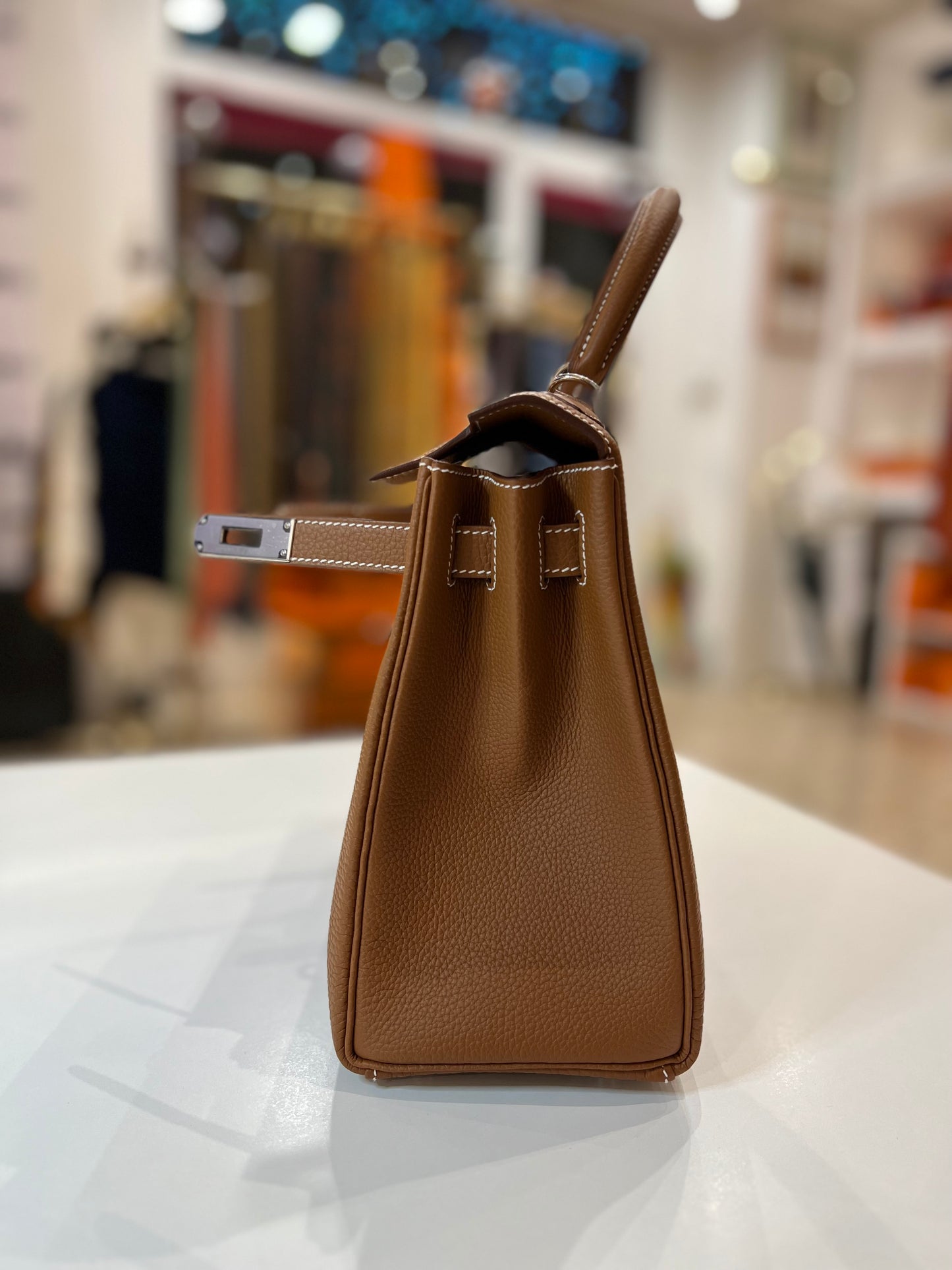 Hermès Kelly 28 Togo Gold Palladium Retourne