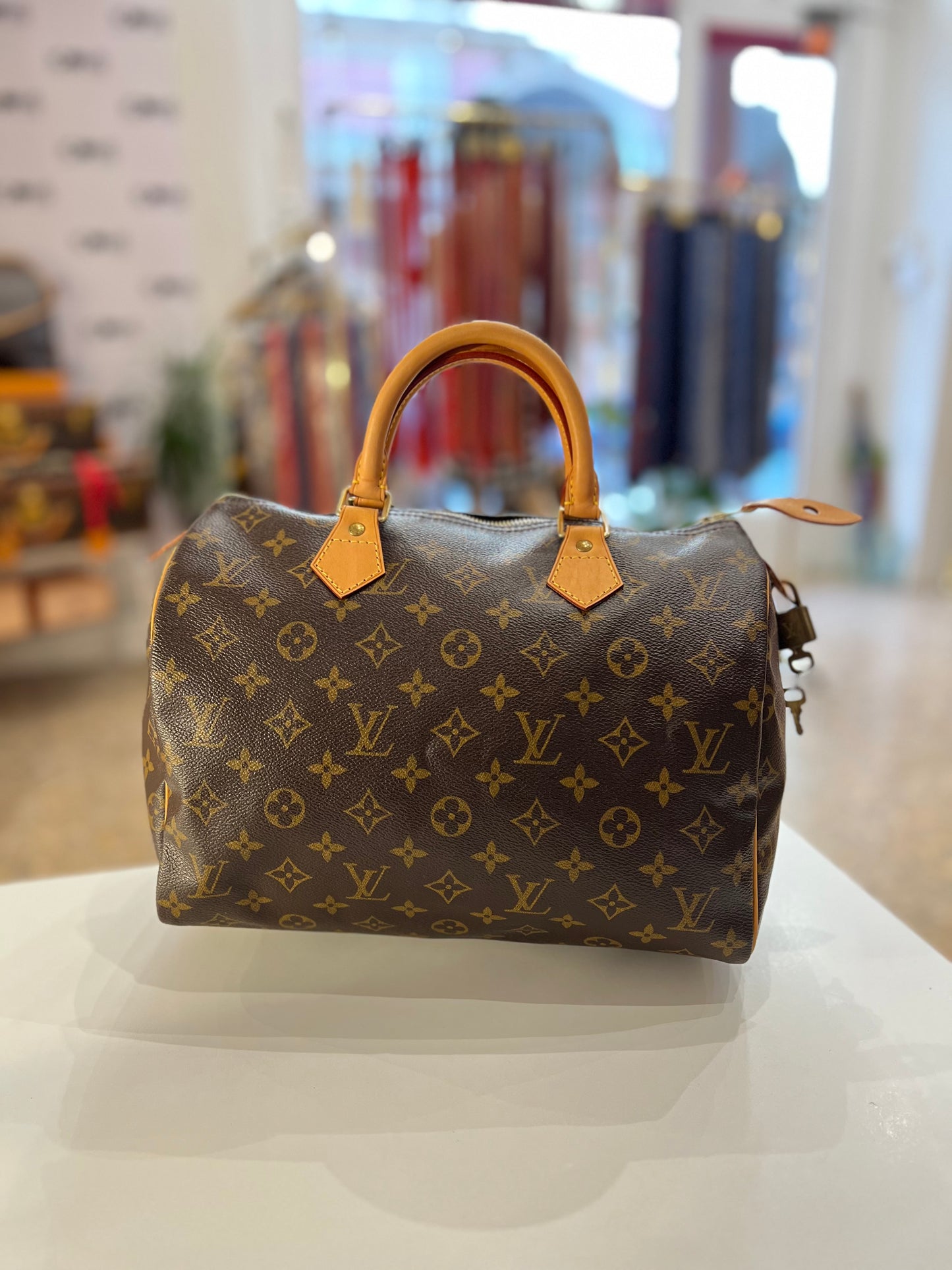 Louis Vuitton Speedy 30