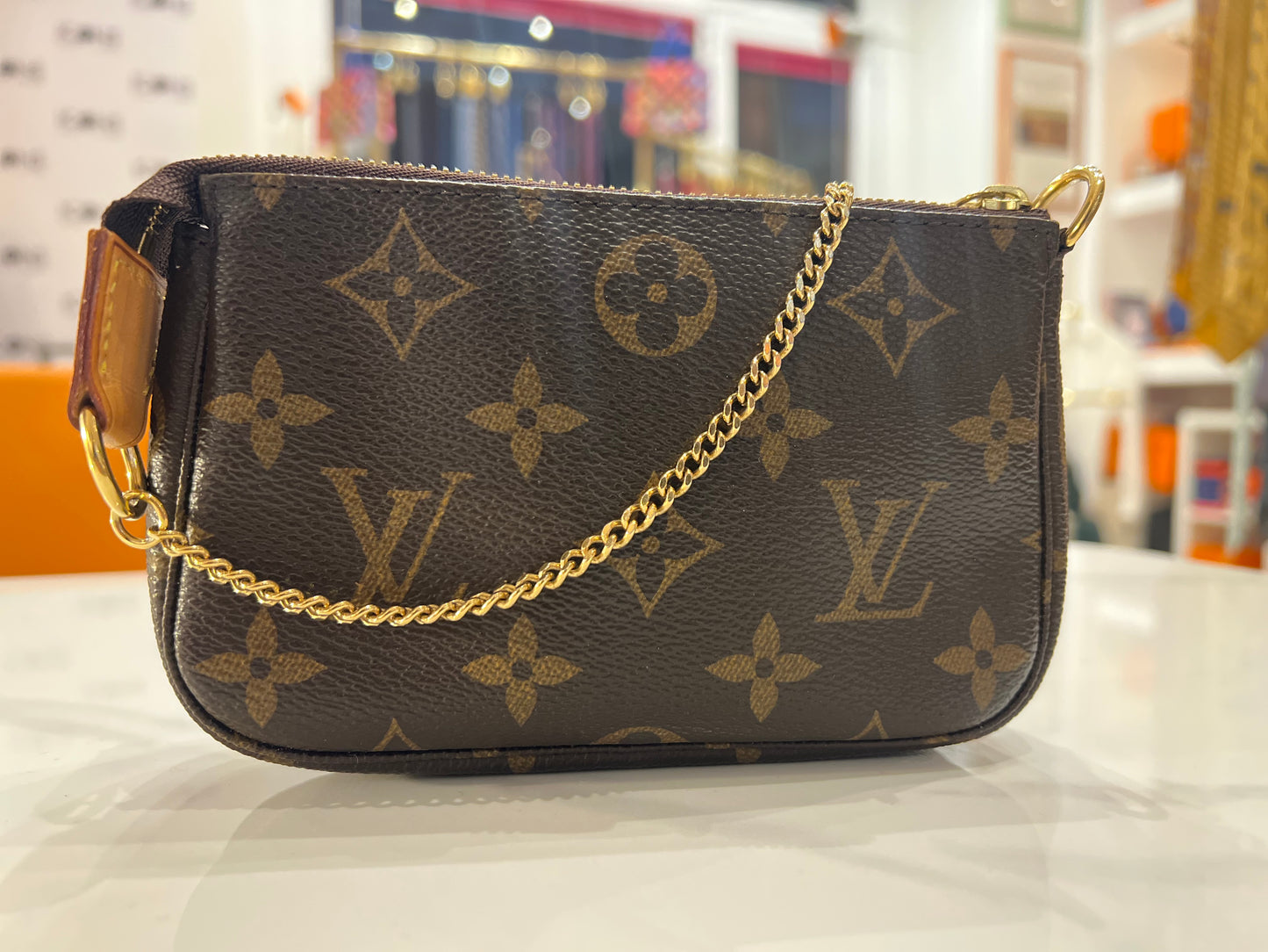 Louis Vuitton mini pochette Accessories