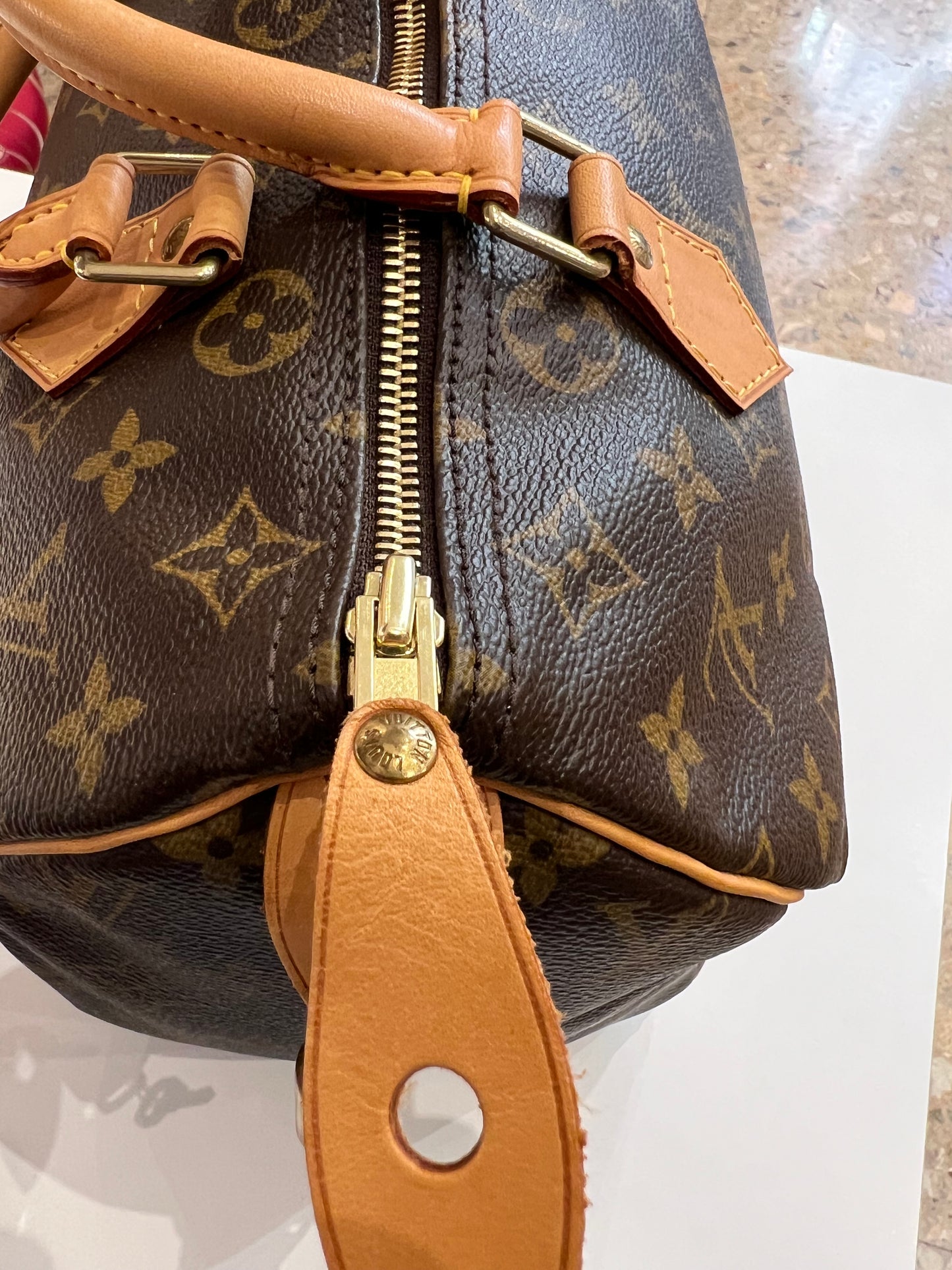 Louis Vuitton Speedy 30