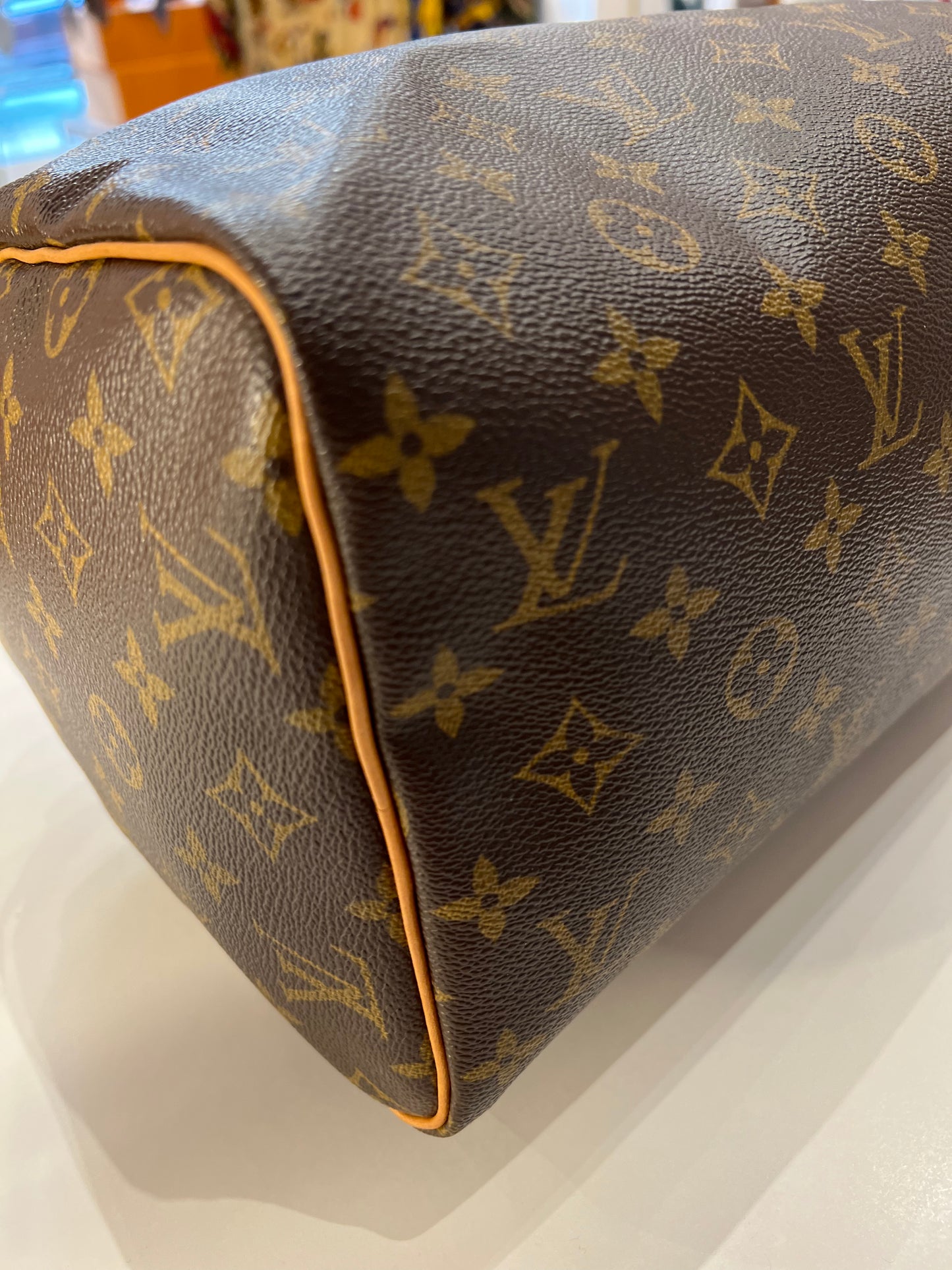Louis Vuitton Speedy 30 bag