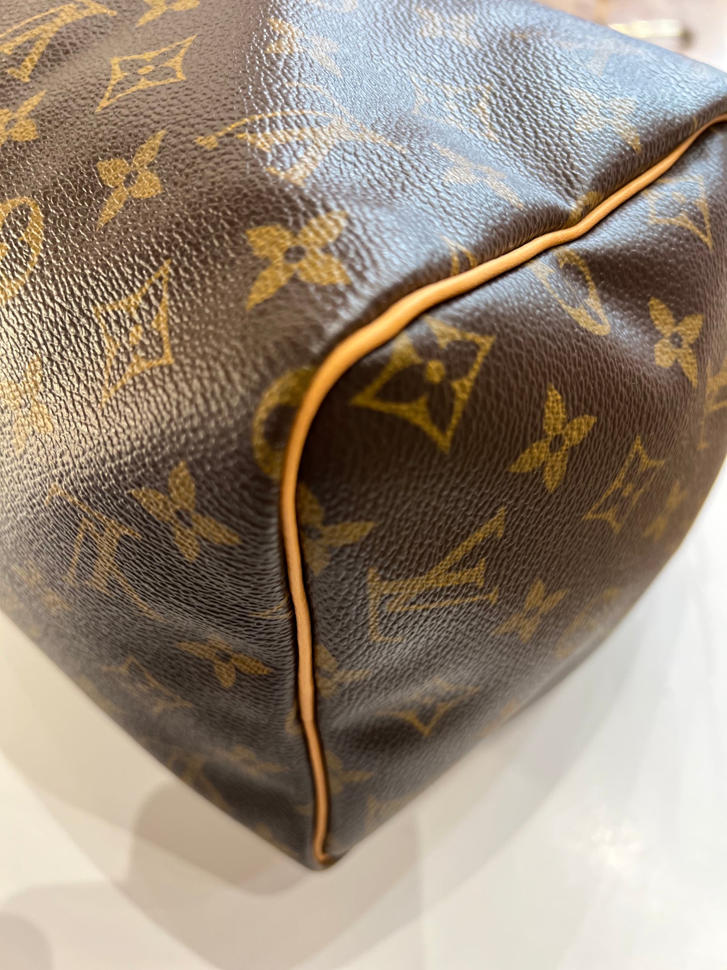 Louis Vuitton Speedy 30