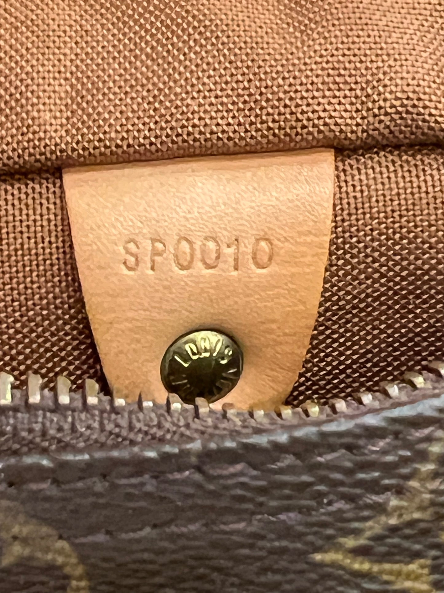 Louis Vuitton Speedy 25 bag