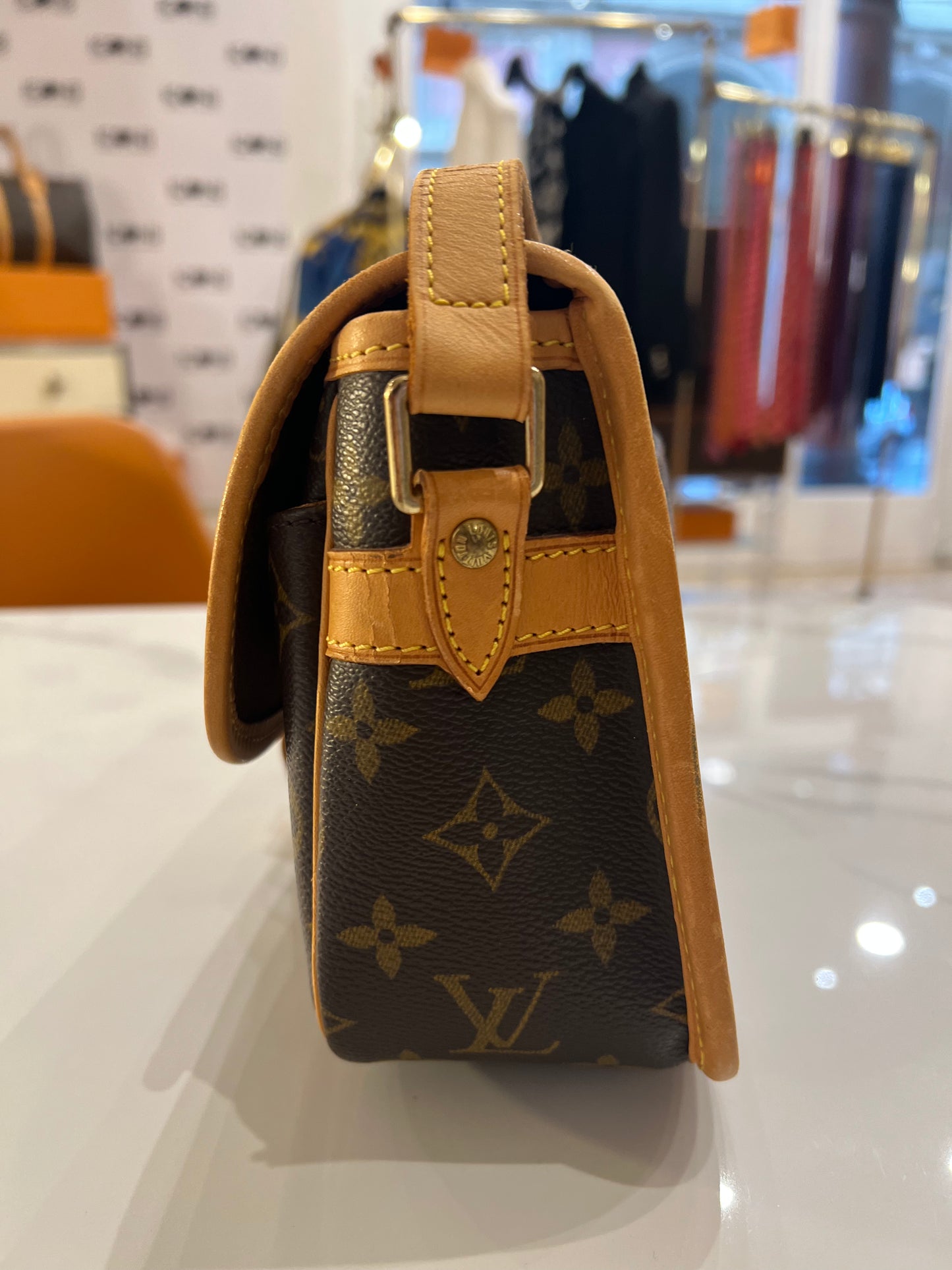 Louis Vuitton Sologne