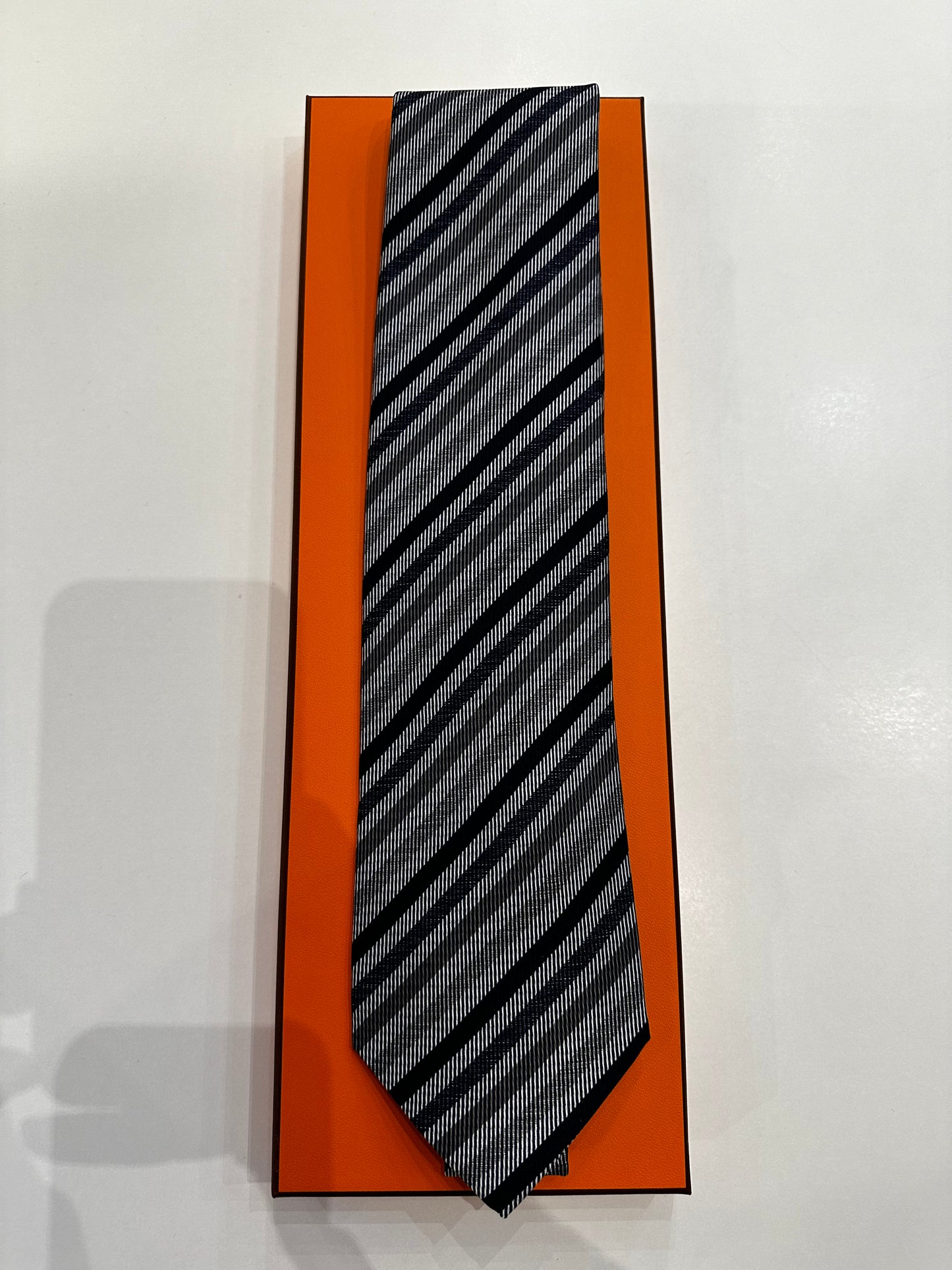 Cravatta vintage Hermès 5144HA