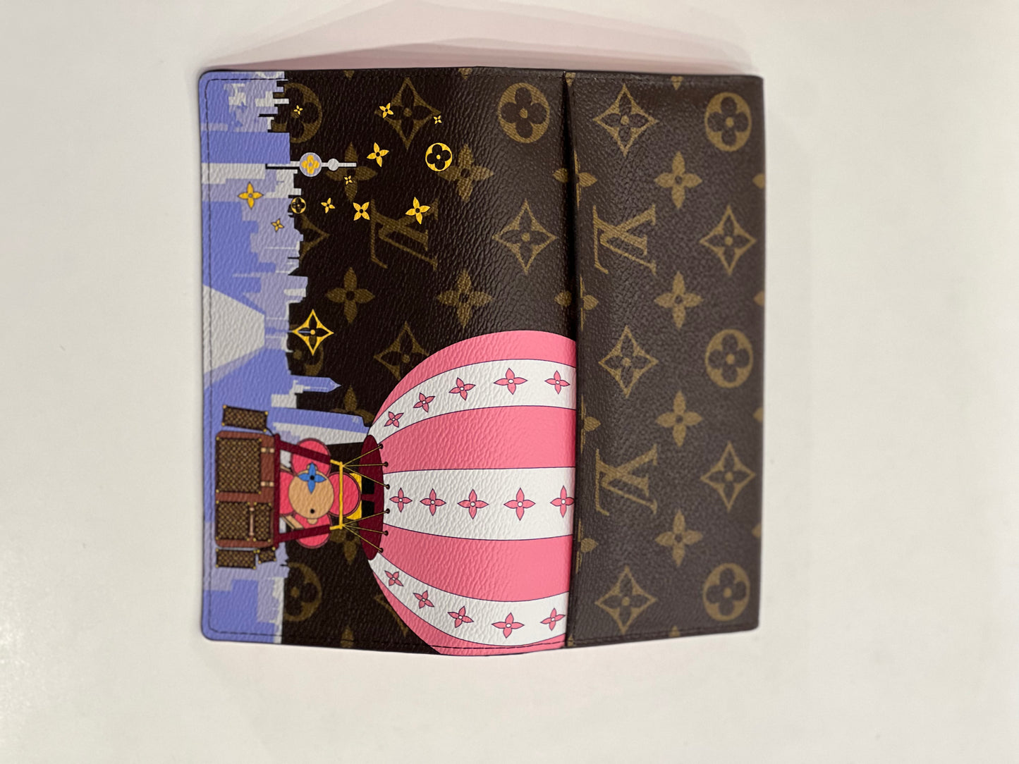 Louis Vuitton Sarah wallet Vivienne Shanghai