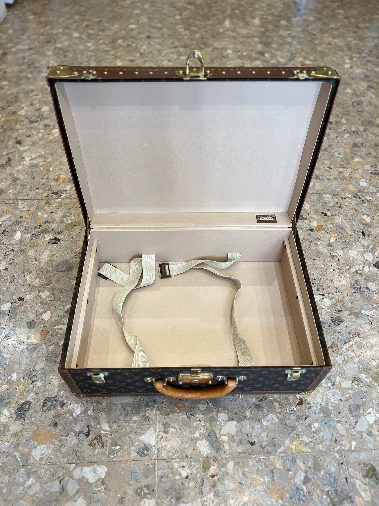 Louis Vuitton Alzer 55