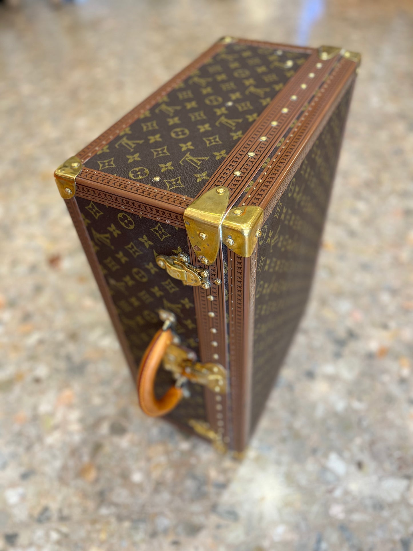 Louis Vuitton Alzer 55
