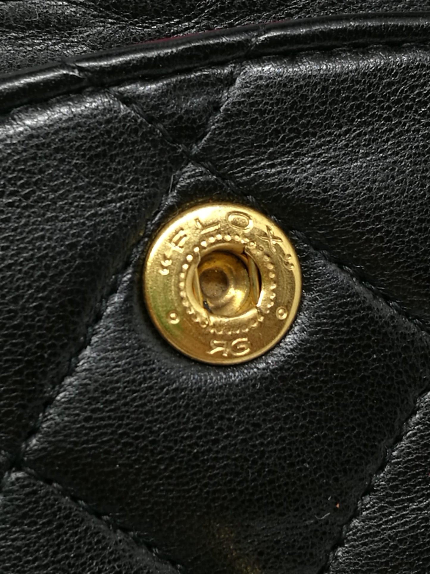 Chanel Timeless 2.55