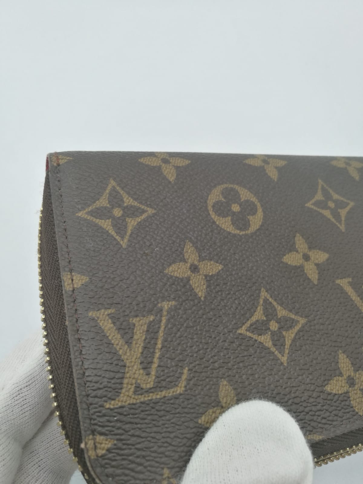 Louis Vuitton Zippy wallet