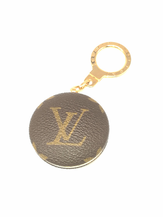 Preloved Louis Vuitton key ring Astropill flash light & bag charm