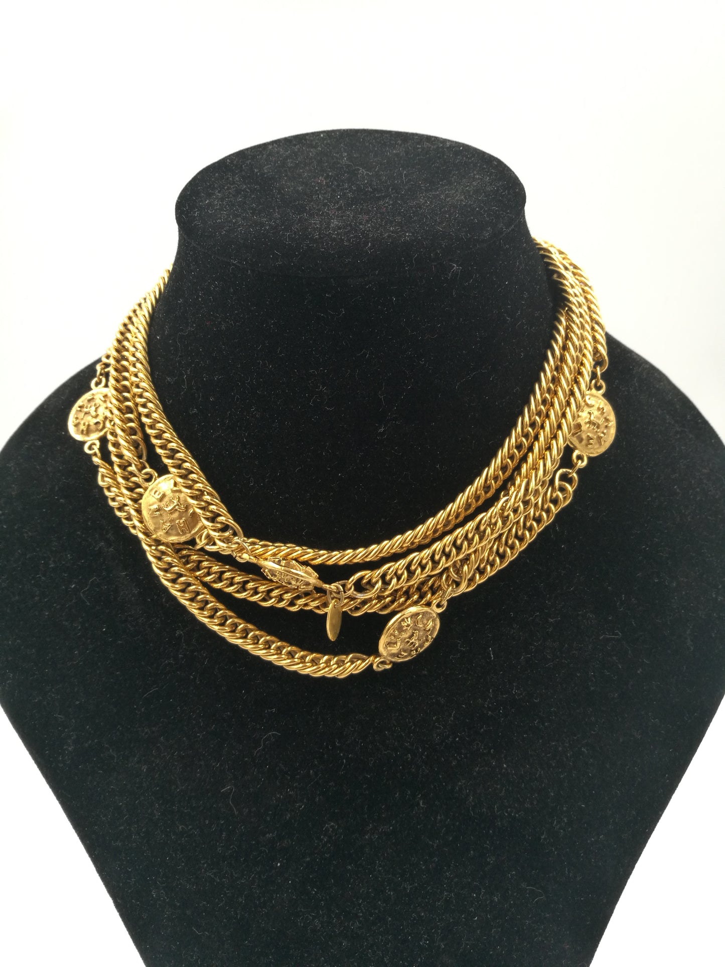 Chanel collana in metallo dorato