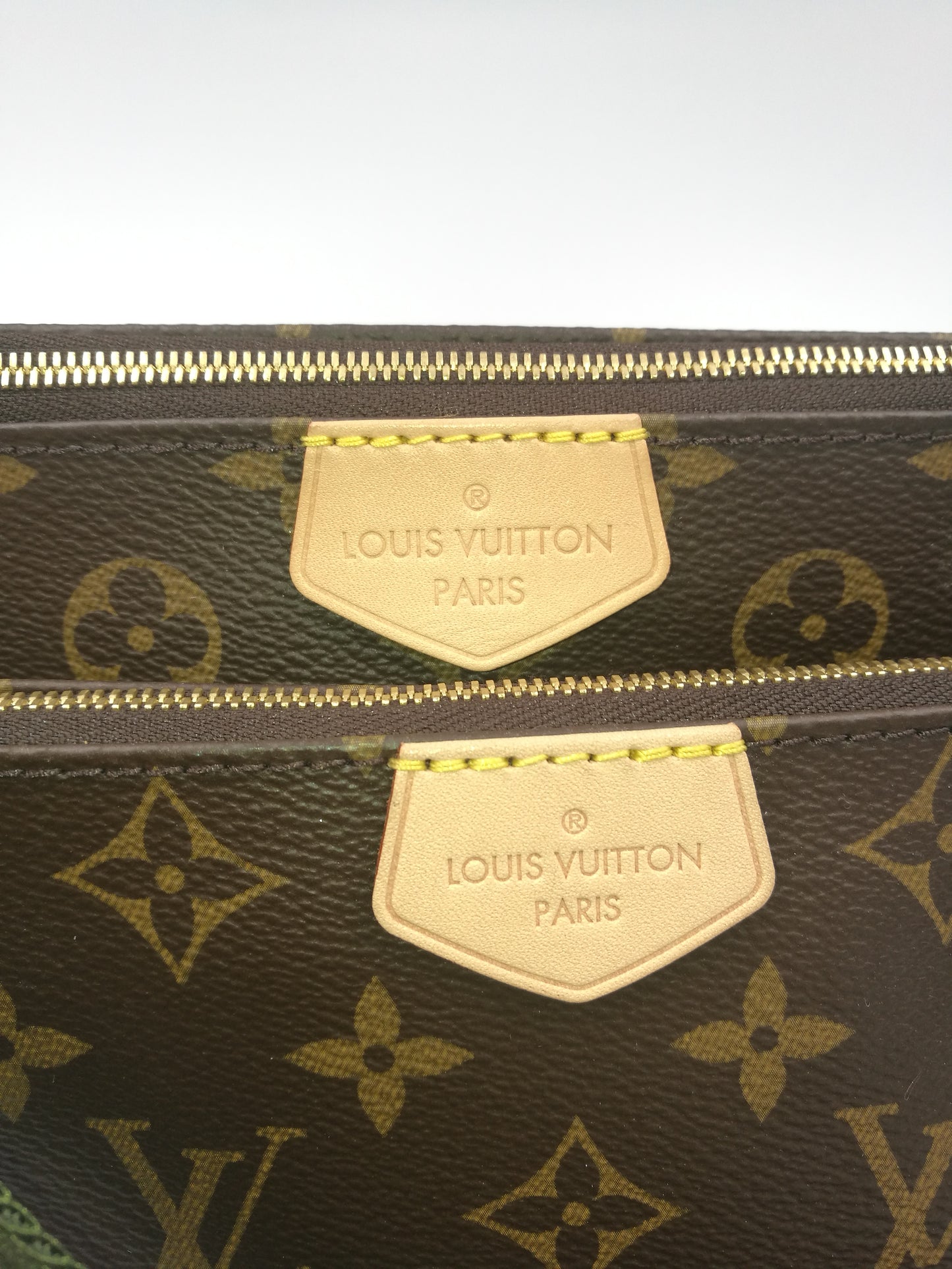 Louis Vuitton multi pochette kaki