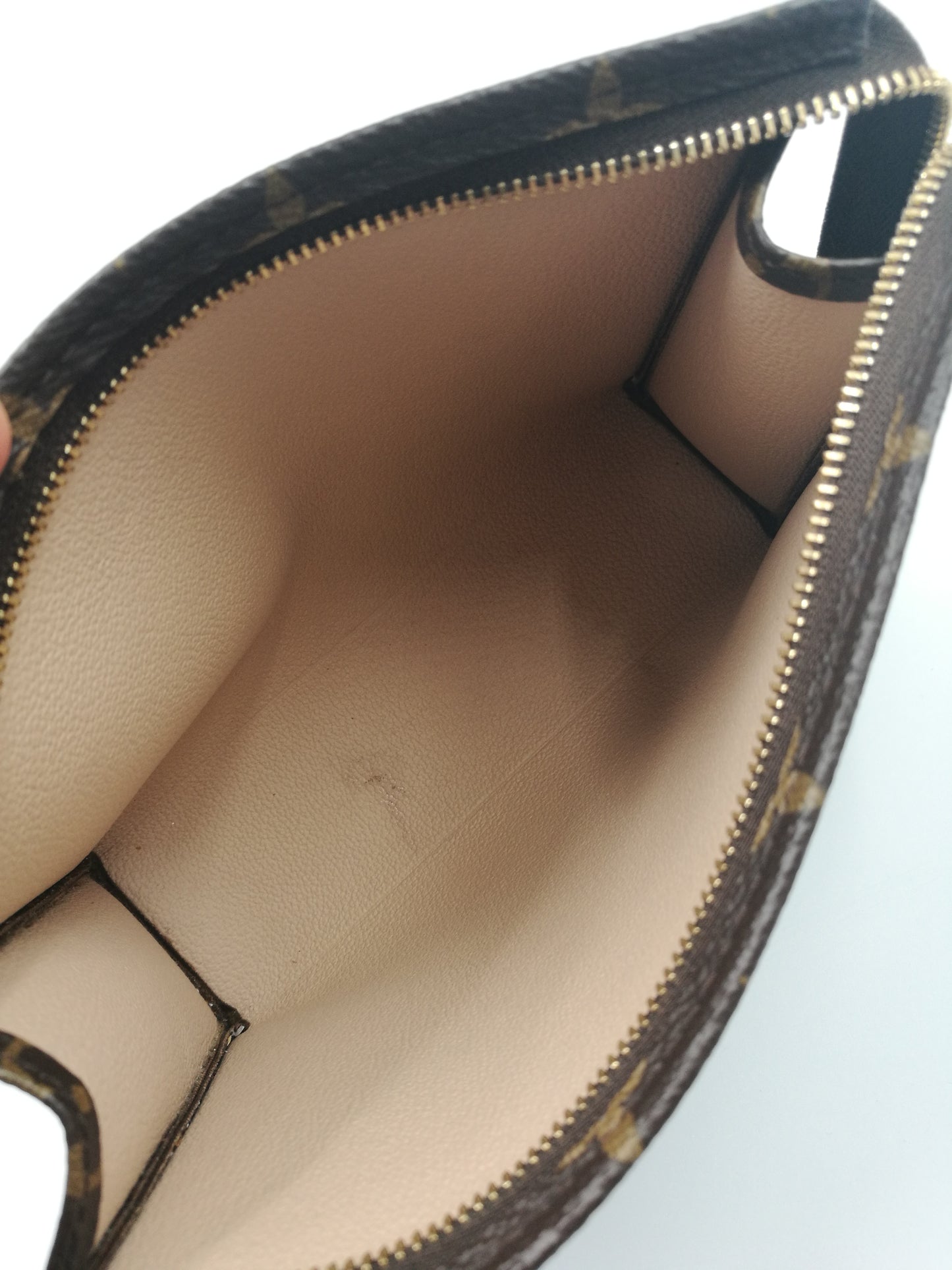 Louis Vuitton Toilette 19