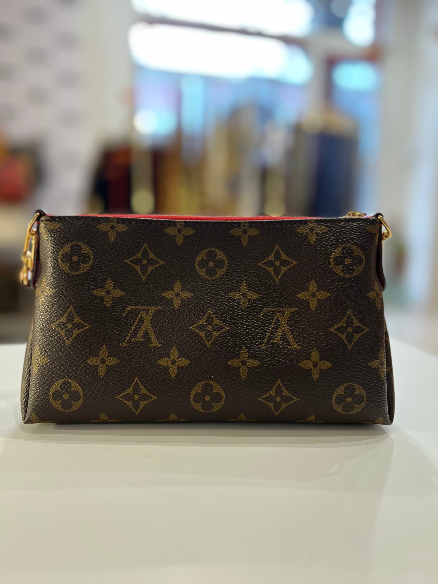 Louis Vuitton Pallas pochette