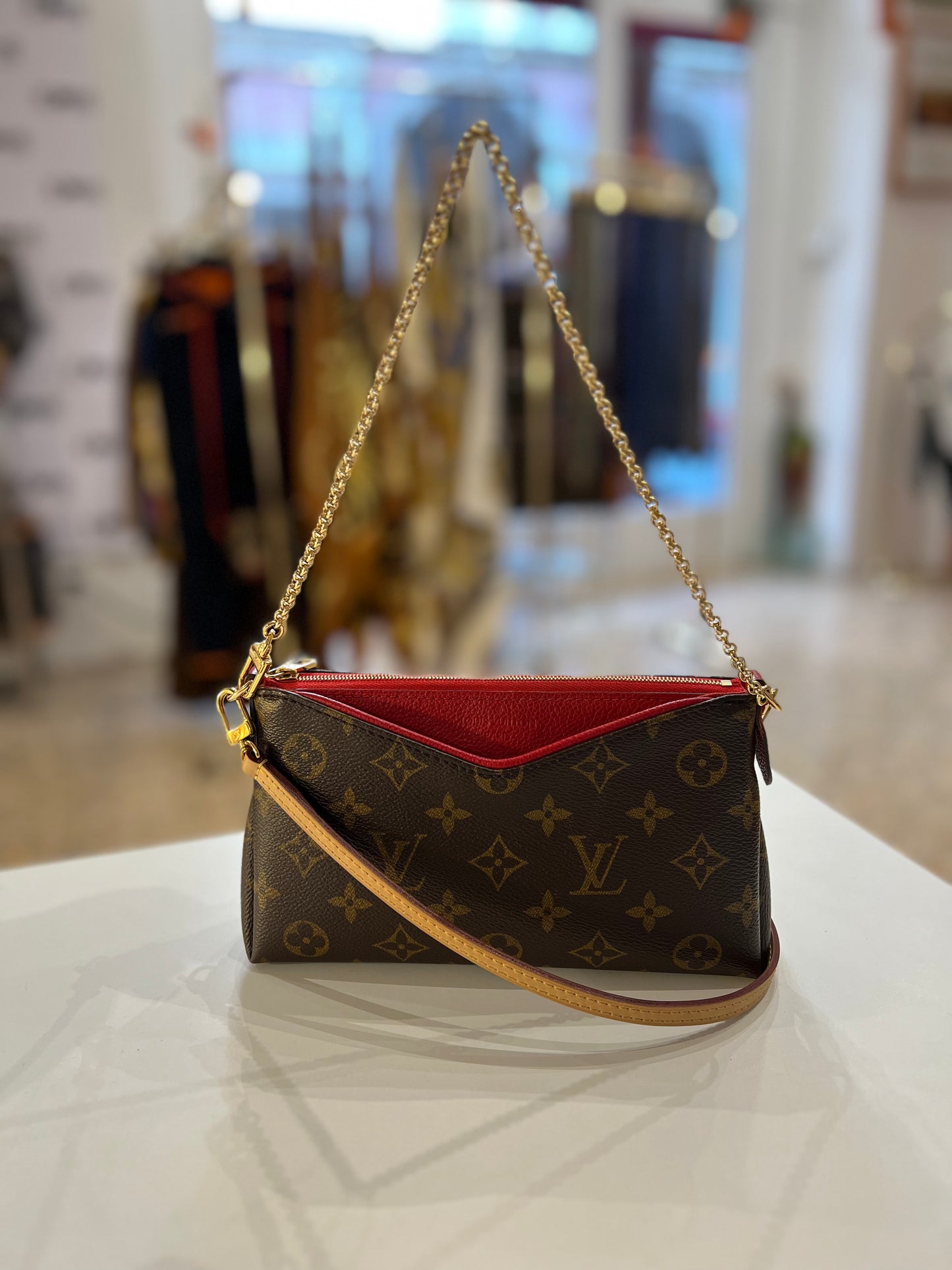 Louis Vuitton Pallas pochette