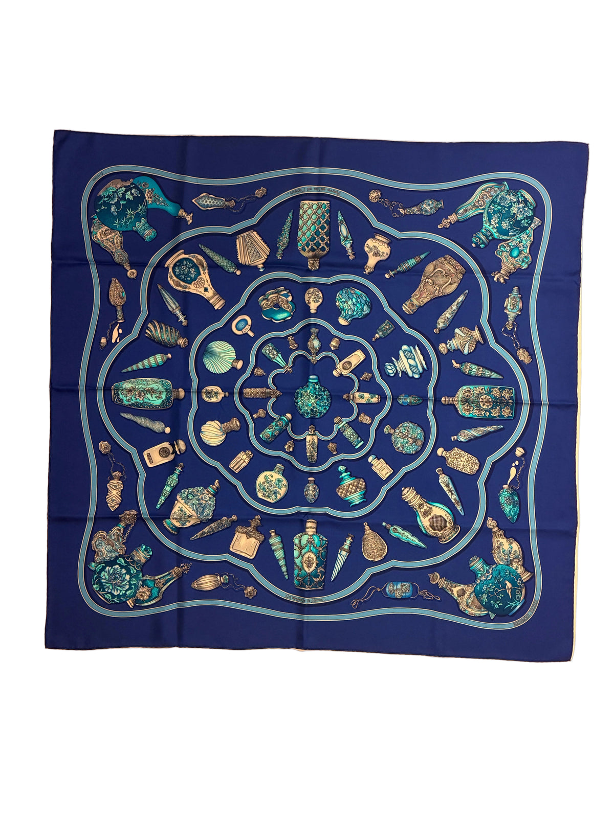 Foulard Hermès vintage Qu'importe le flacon