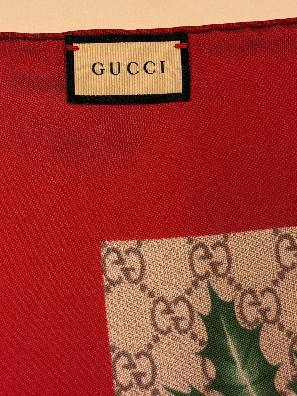 Foulard Gucci Flora mai usato con etichetta