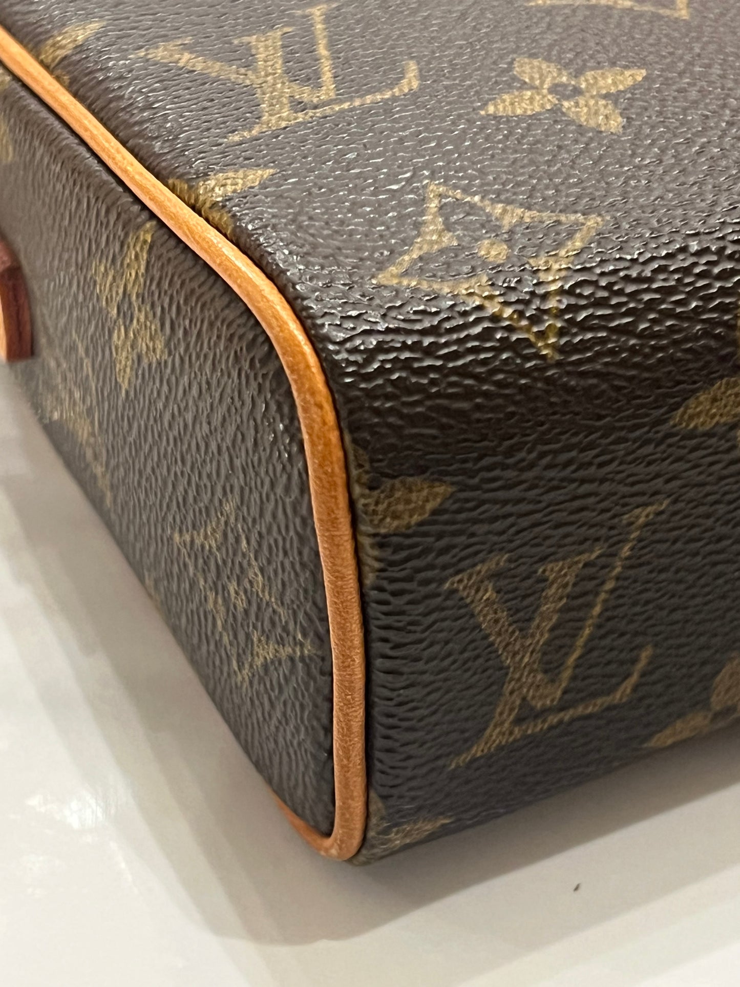 Louis Vuitton Recital pochette