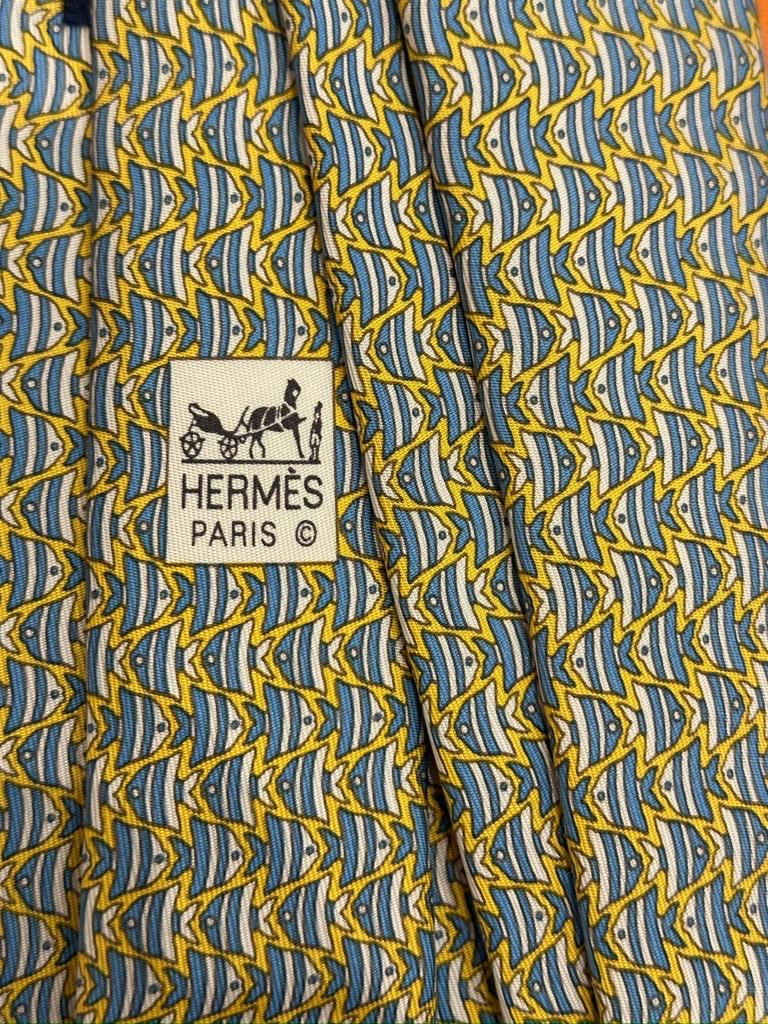 Cravatta vintage Hermès pesci base gialla 5562MA