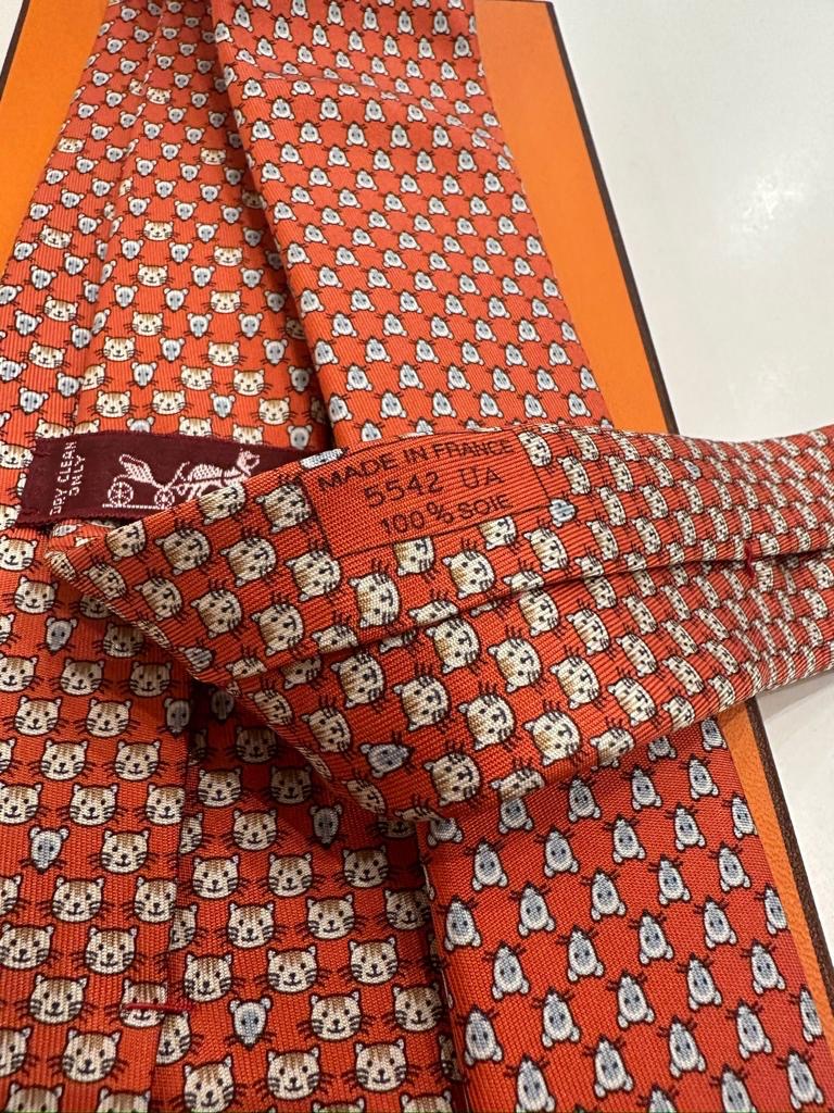 Cravatta vintage Hermès gatti base rossa 5542UA