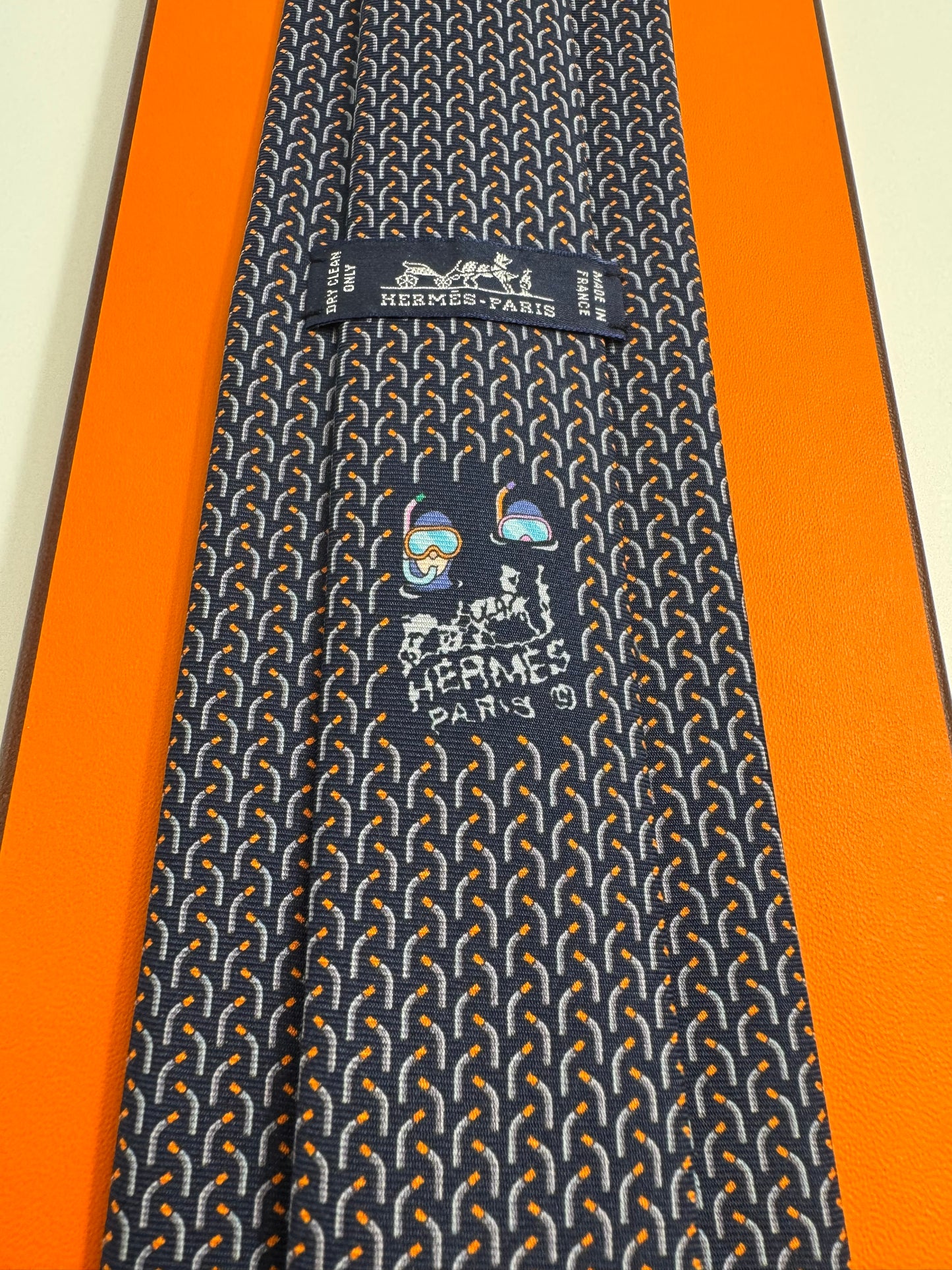 Cravatta Hermès Cod 645867SA