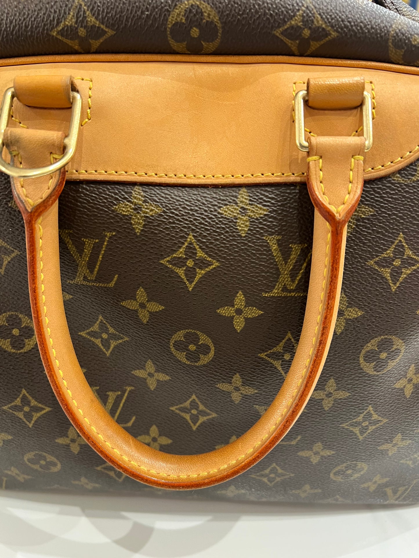 Louis Vuitton Deauville bag