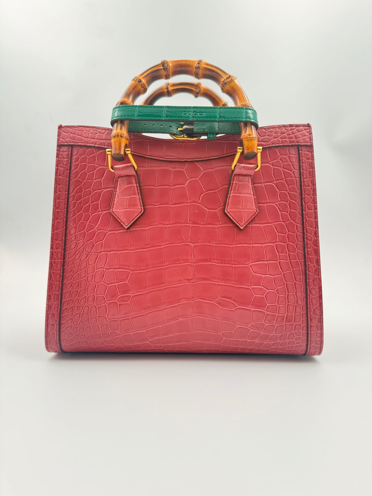 Gucci Diana medium GG Top Handle Coccodrillo