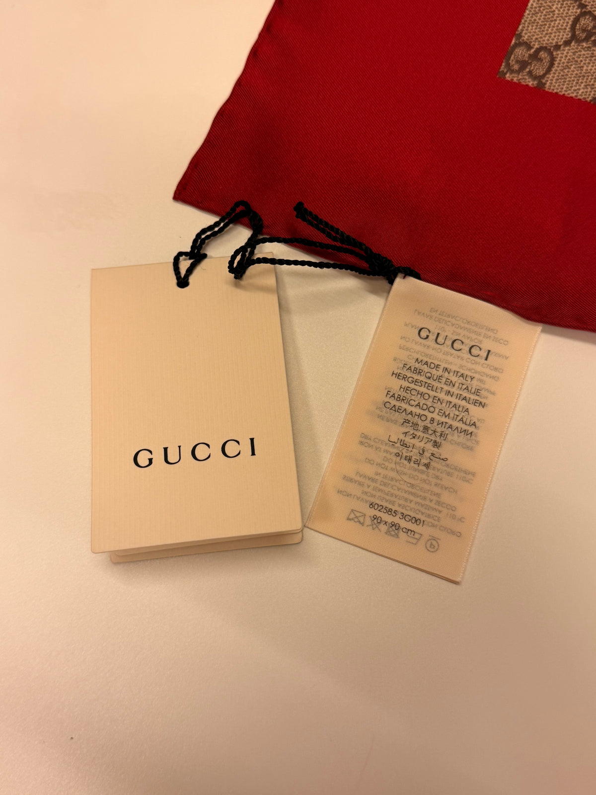 Foulard Gucci Flora mai usato con etichetta