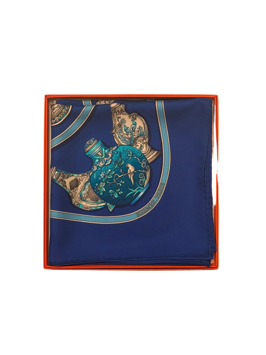 Foulard Hermès vintage Qu'importe le flacon