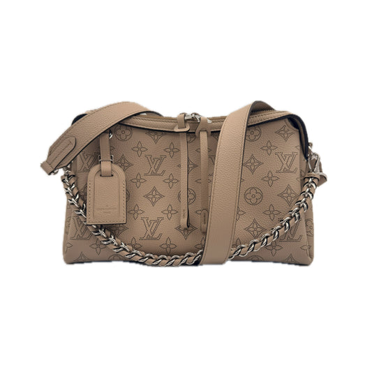 Louis Vuitton Hand It All Mahina