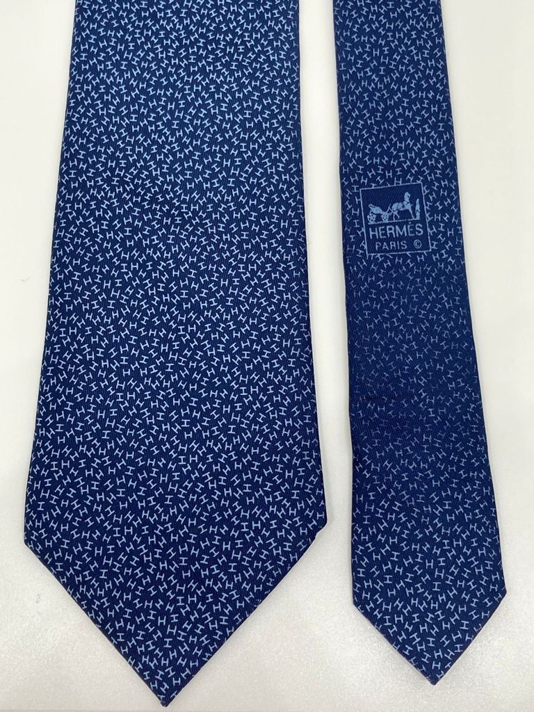 Cravatta Hermès stampa H