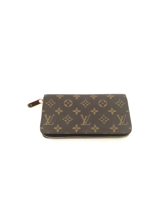 Louis Vuitton Zippy wallet