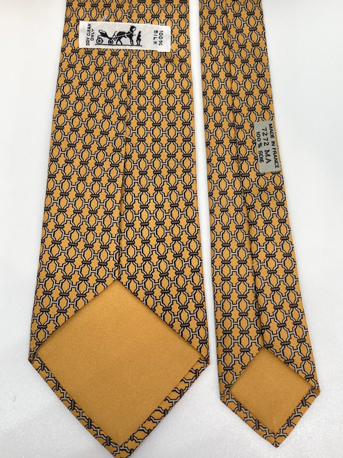 Cravatta Hermès vintage con effetto incatenato c.7272MA