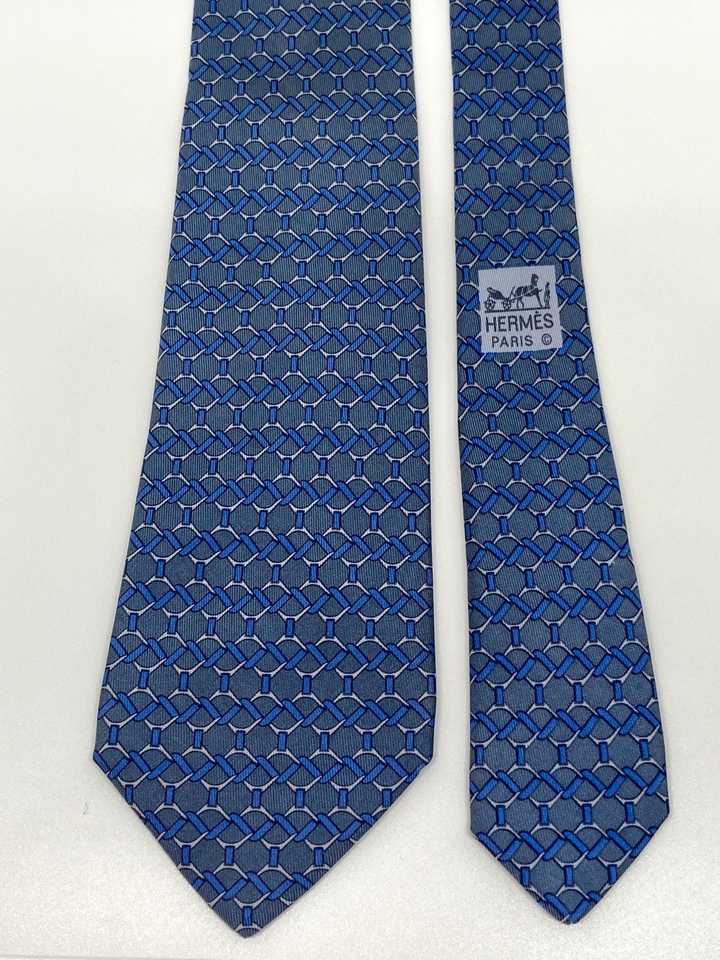 Cravatta Hermès con stampa intrecciata c.7090OA