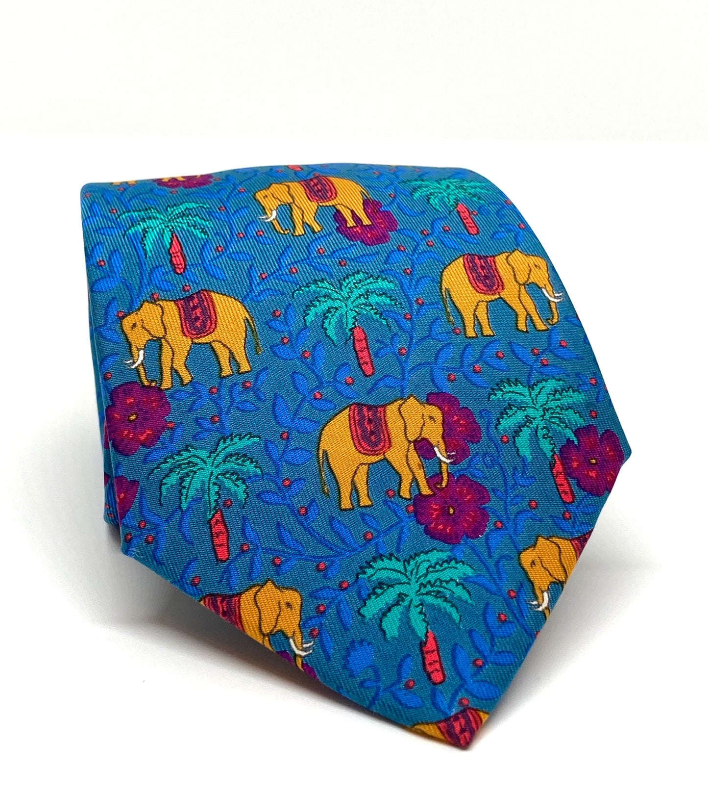 Cravatta Hermès con elefanti e palme c.7183UA
