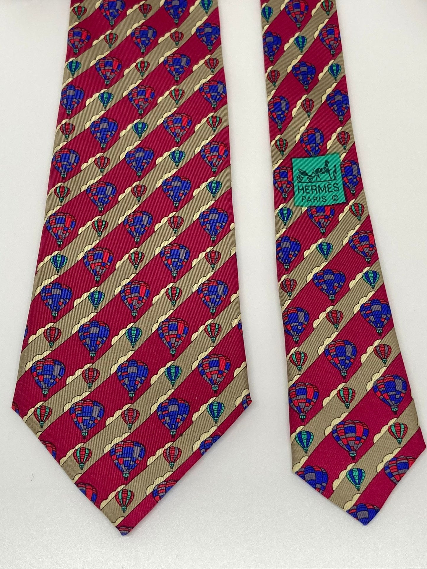 Cravatta Hermès con mongolfiere c.7233UA