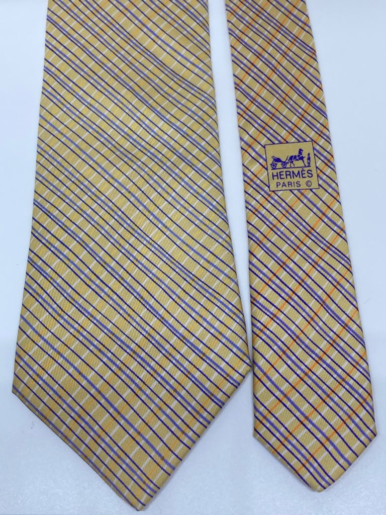 Cravatta Hermès con linee intrecciate c.5046PA