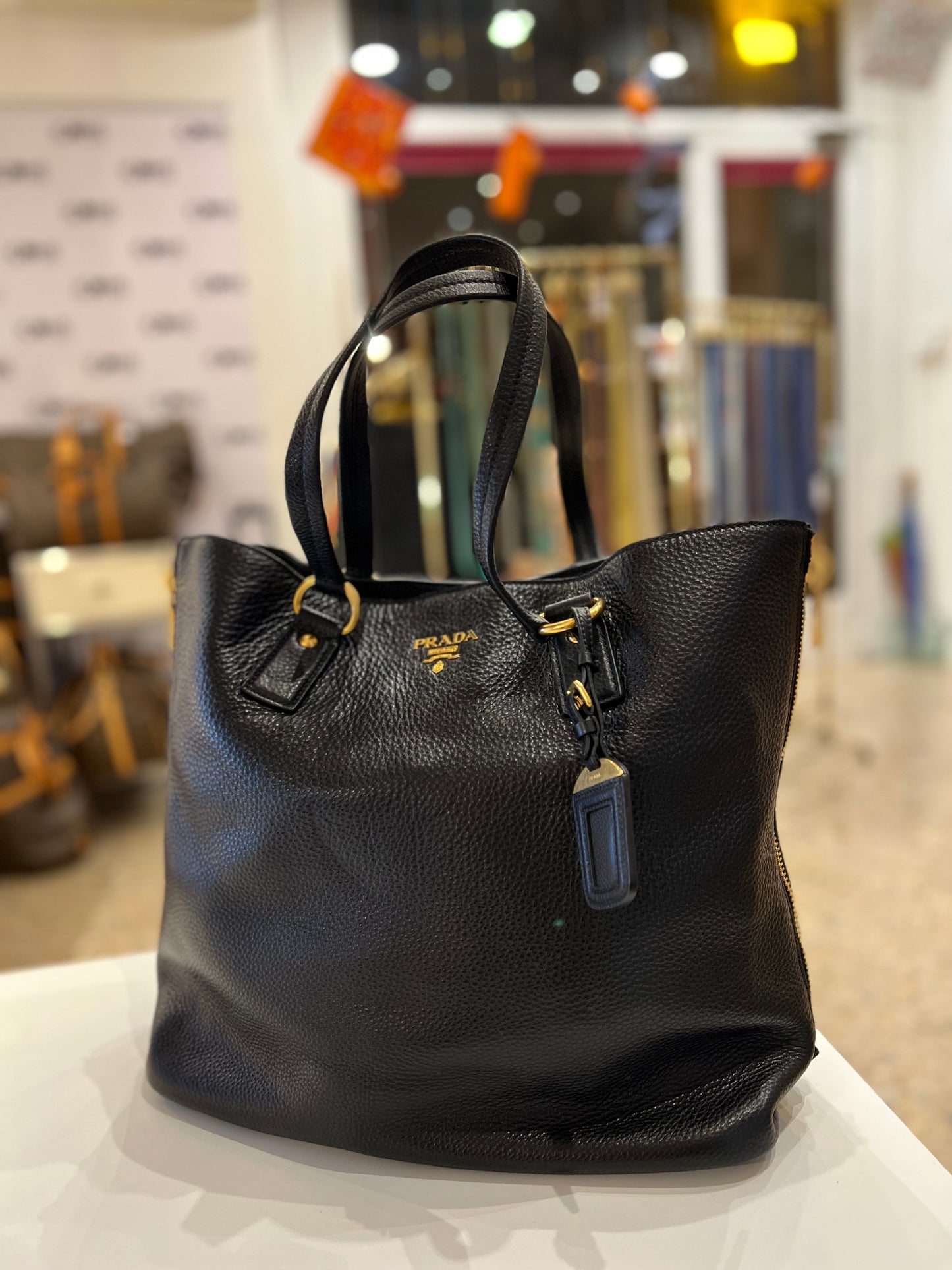 Prada Shopping leather bag